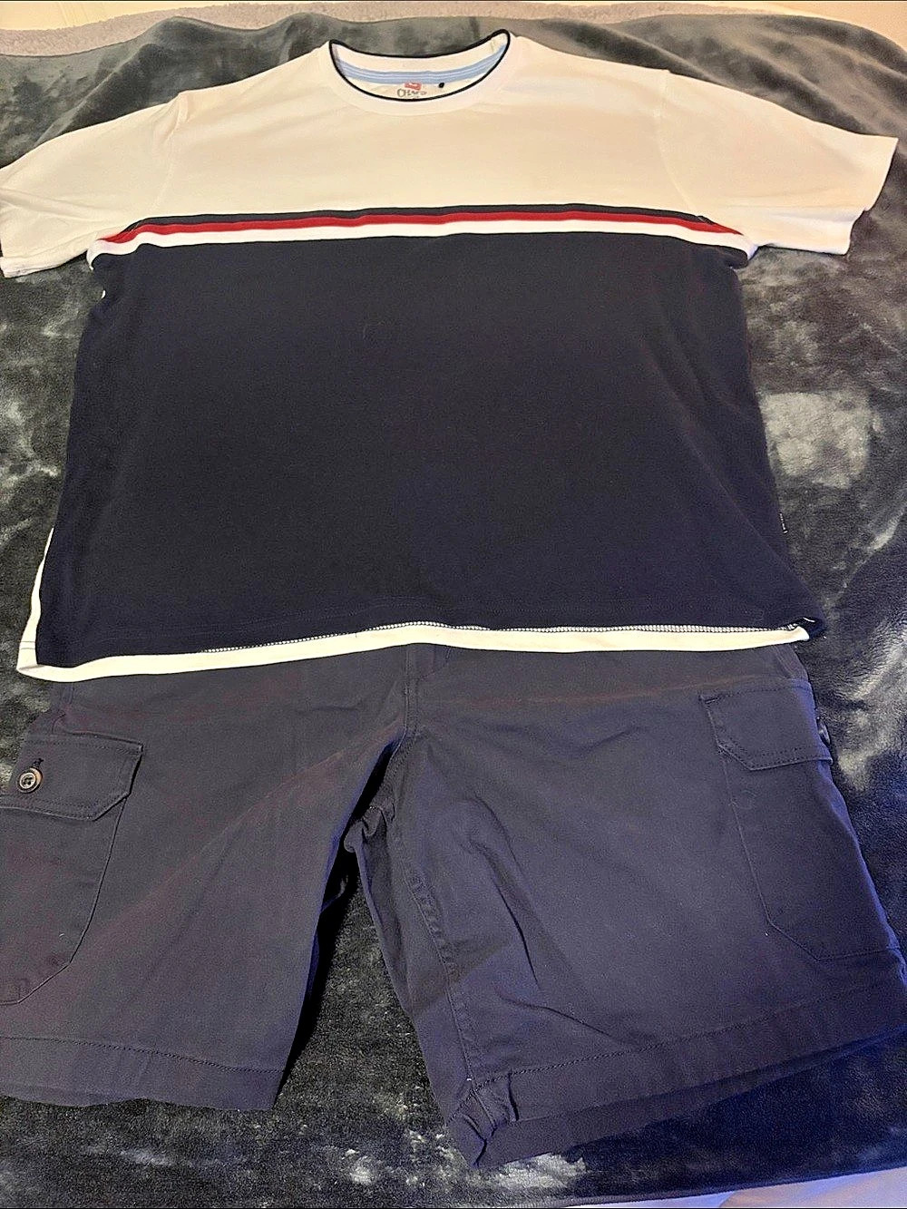 Chaps Color Block Shirt & Cargo Shorts XL